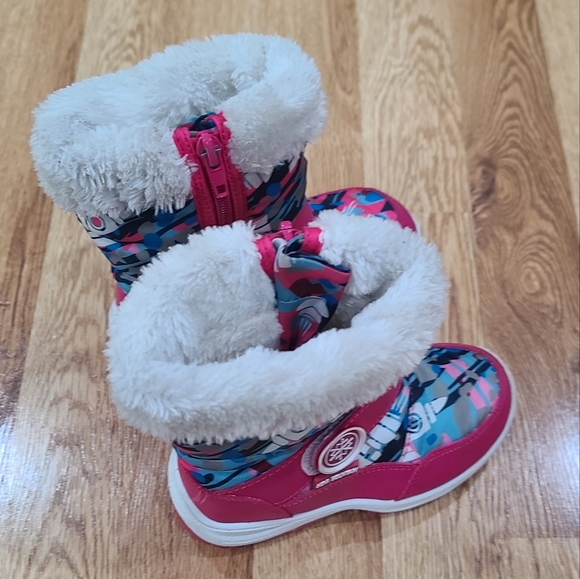 Size 8 Toddler Girls Nova Mountain Winter Snow Boots - Picture 3 of 12